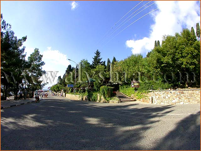 Алушта: отдых в Крыму