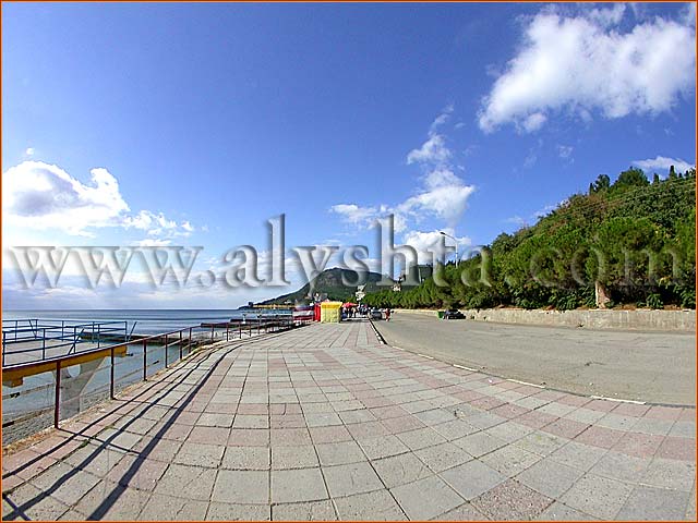 Алушта: отдых в Крыму